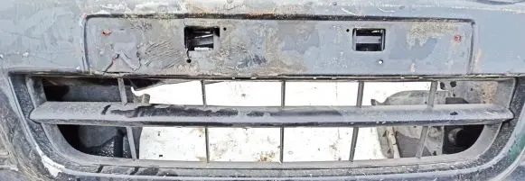 Renault Clio II Front bumper lower grill 