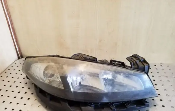 Renault Laguna II Headlight/headlamp 8200481197 89900470