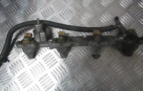 Ford Mondeo MK I Fuel main line pipe 938f9d280aa 938f-9d280-aa