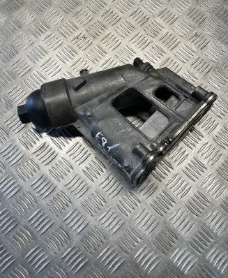 BMW 3 E90 E91 Engine oil radiator 7802114 70310279