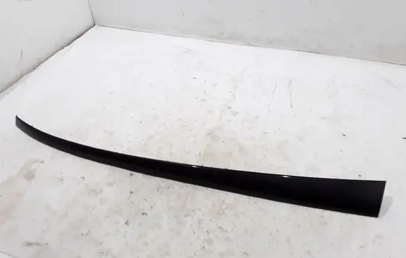 Roof trim bar molding cover