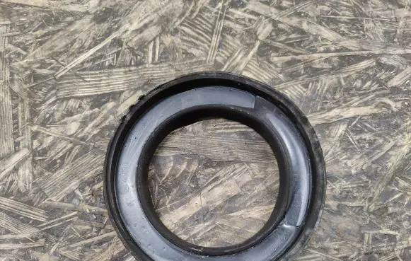 Mercedes-Benz SL R107 Rear coil spring rubber mount 1153252444