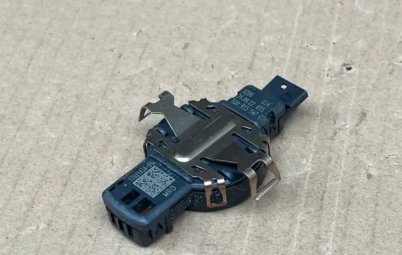 Skoda Citigo Rear glass lock/latch E490 5Q0955547C