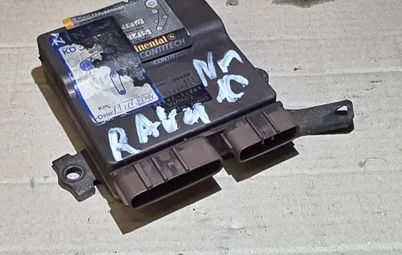 Toyota RAV 4 (XA20) Fuel injection control unit/module 8987120030 1310001