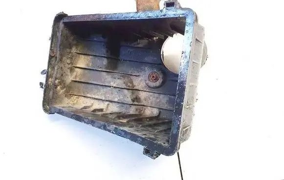 Mazda 323 F Air filter box