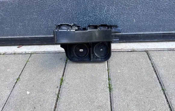 Volkswagen Multivan T7 Rear bumper mounting bracket 7T0807484B