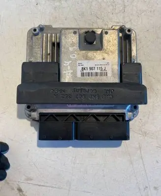 Audi A4 S4 B8 8K Engine control unit/module 8K1907115J 32334302