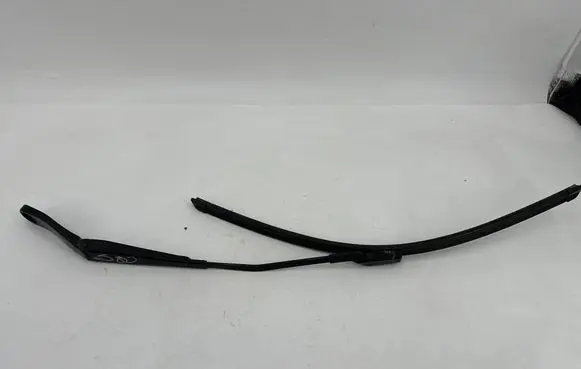 Volvo S80 Front wiper blade arm 30796019