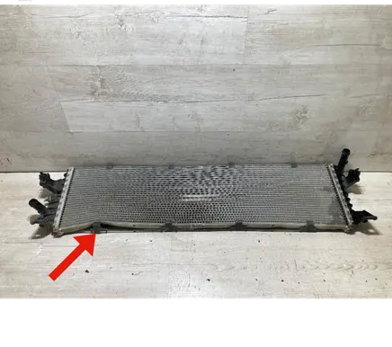 Ford Focus Intercooler radiator JX618D048BD