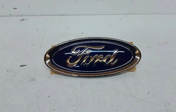 Ford Fiesta Manufacturer badge logo/emblem C1BB8B262AA 5258395 C1BB8B262