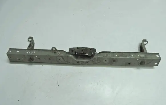 Nissan Leaf I (ZE0) Radiator support slam panel