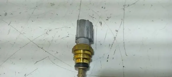 Coolant temperature sensor