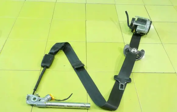 Citroen C4 II Picasso Front seatbelt 6231766AA BEZPIECZENSTWA
