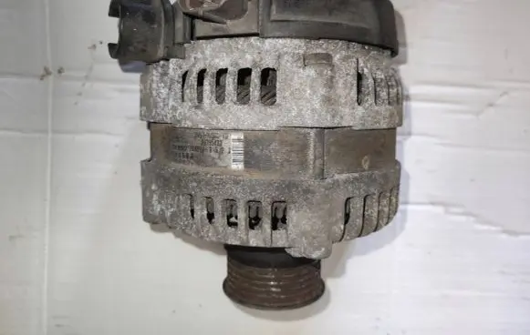Volvo V50 Generator/alternator 1042103523 3M5T10300YD