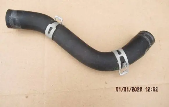 Toyota Yaris XP210 Engine coolant pipe/hose 16571K0050A 01542 EKLAS01542