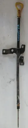 KIA Carens III Oil level dip stick 