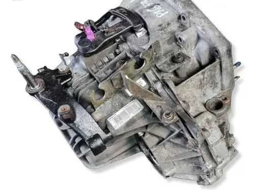 Opel Vivaro Manual 6 speed gearbox PK6375