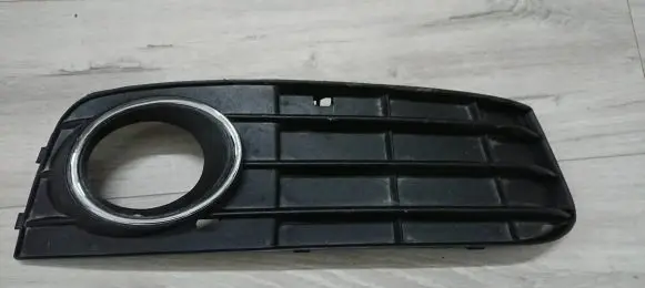 Audi A4 S4 B8 8K Front bumper lower grill 8KD807682