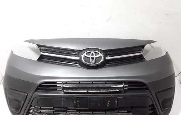 Toyota Proace Front bumper SU001A4858