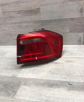 Volkswagen Golf Sportsvan Rear/tail lights 510945096P 90055412B M9005541181076
