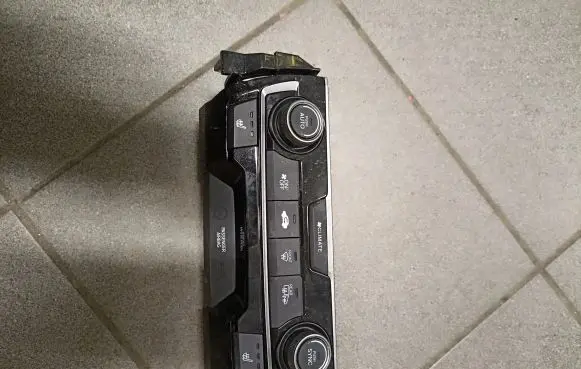 Honda Civic X Climate control unit 79600TGGA610M1
