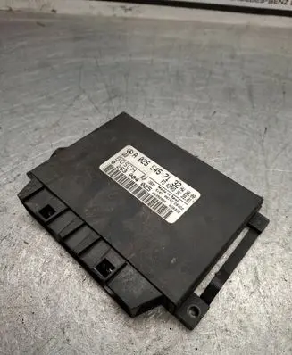 Mercedes-Benz C W203 Parking PDC control unit/module A0255457132 033M098M 0263004025