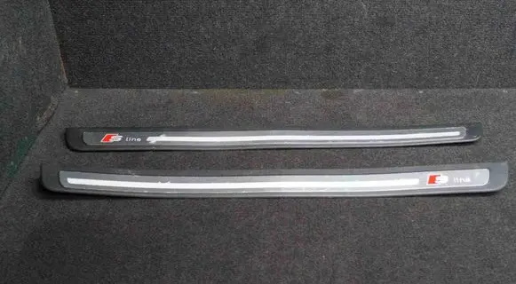 Audi A5 8T 8F sill trim set (inner) 8T08533748T0853373