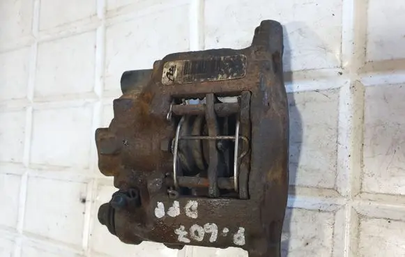 Peugeot 607 Front brake caliper