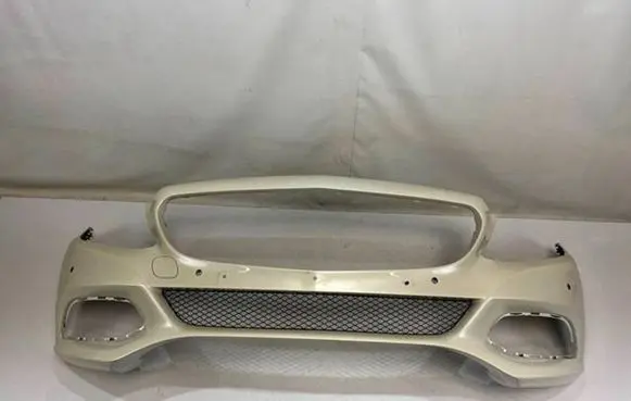 Mercedes-Benz C W205 Front bumper