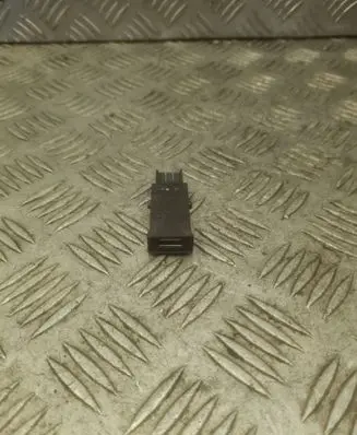 USB socket connector