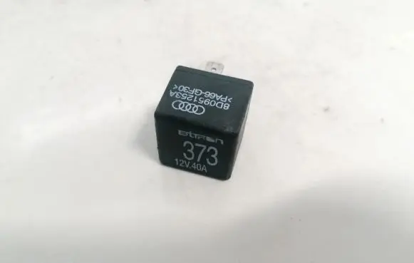 Audi A6 S6 C5 4B Other relay 8d0951253a