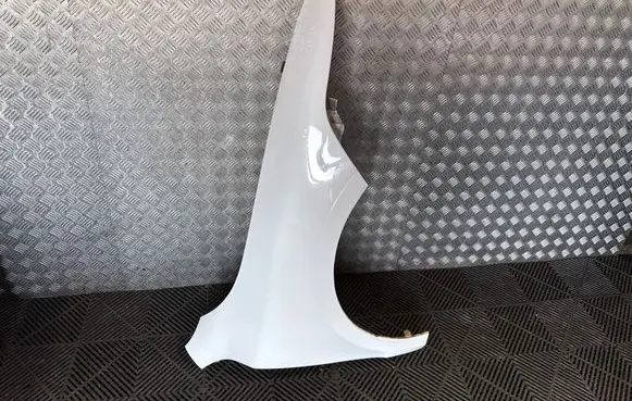 Skoda Superb B6 (3T) Fender