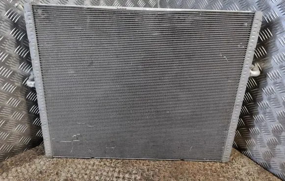 Mercedes-Benz GLS X167 Coolant radiator A1675000300