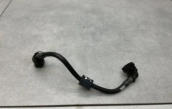 BMW X3M F97 Engine coolant pipe/hose 8054849