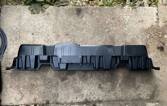 BMW 2 F46 (B) pillar trim (top) 7426337