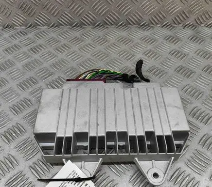Porsche Macan (95B) Sound amplifier 95B035223