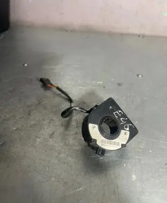 BMW 3 E46 Steering angle sensor 6760232 05111595