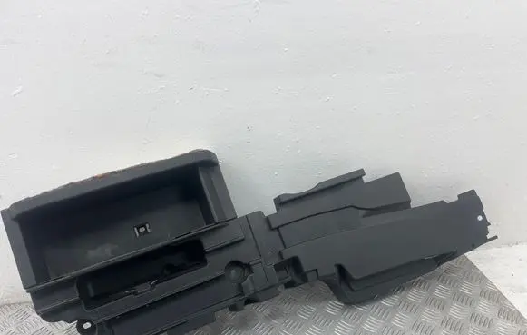 BMW 5 E60 E61 Other trunk/boot trim element 7050357 52850610