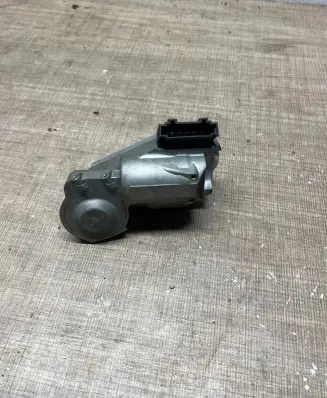 Mercedes-Benz E W211 Steering wheel axle A2034621130 B6022030