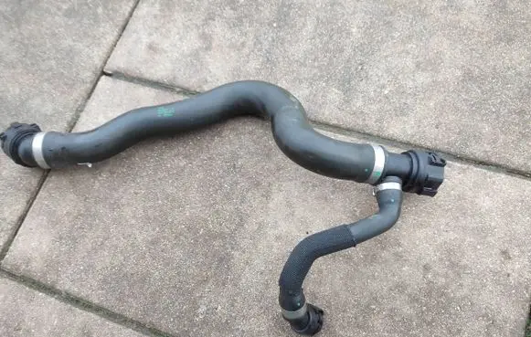 BMW X3 G01 Engine coolant pipe/hose 9797615