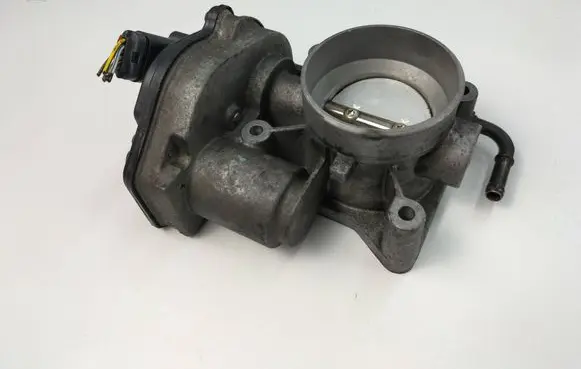 Ford Focus C-MAX Throttle valve VP2S6U9E928AA