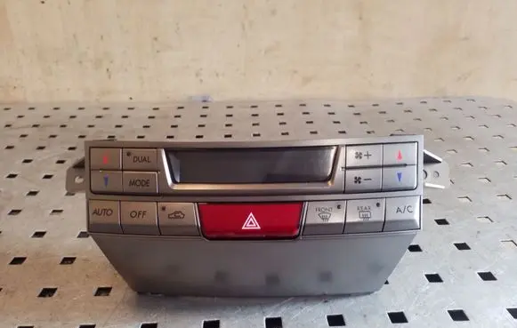 Subaru Outback Climate control unit A2C53283934 72311AJ030
