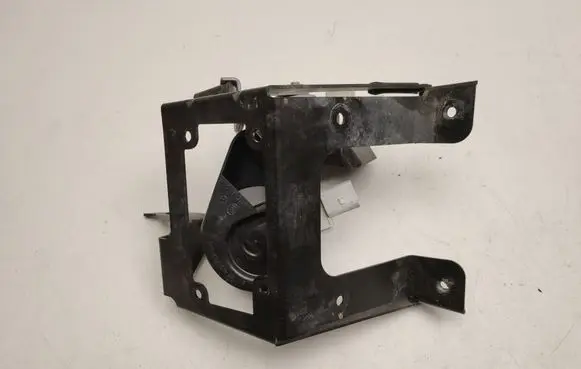 Mercedes-Benz CLS C218 X218 Top upper radiator support slam panel A2186202100