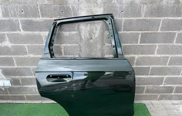 BMW X1 U11 Rear door 5201304