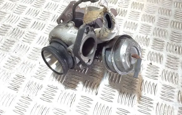 Opel Zafira B Turbo 8981023712