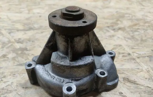 Jaguar XJS Water pump