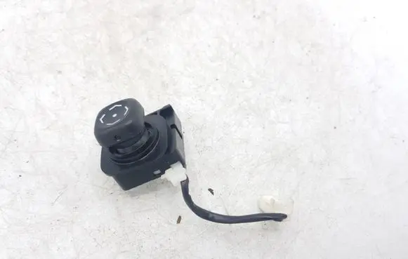Lexus IS 220D-250-350 Wing mirror switch 1V5D