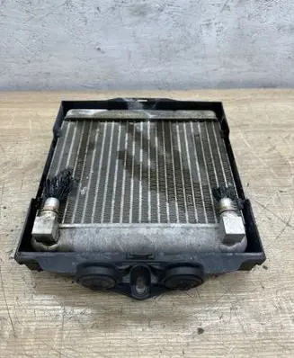 BMW 6 F06 Gran coupe Engine oil radiator 7572542 353440 P8413002