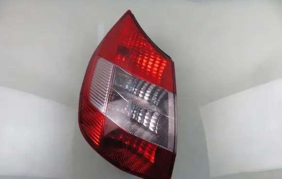 Renault Scenic II - Grand scenic II Rear/tail lights 8200127704