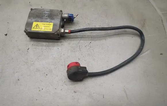 Mercedes-Benz Sprinter W901 W902 W903 W904 Headlight ballast module Xenon 5DV00781011 5DV007810